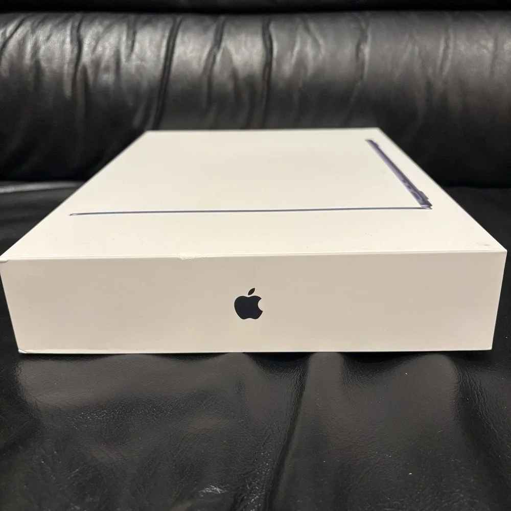 Empty Box For Apple MacBook Air 13 inch Model A3449 CPU/10C GPU/24GB/512GB/KB-US